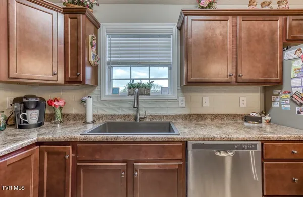 $399,500 | 14 Kenzee Place, Limestone, TN 37681