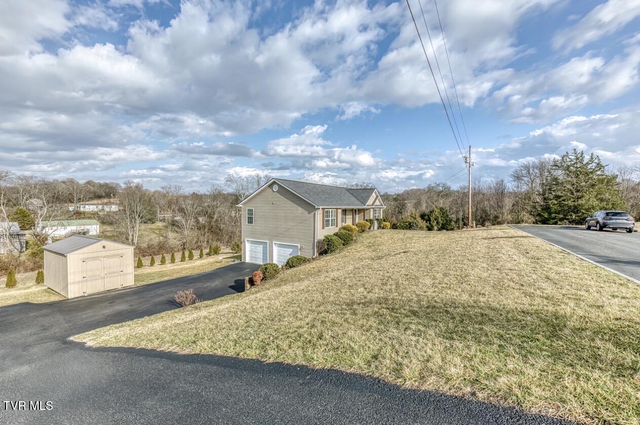 14 Kenzee Place Limestone, TN 37681 - Photo 5 of 56 IMG_9570
