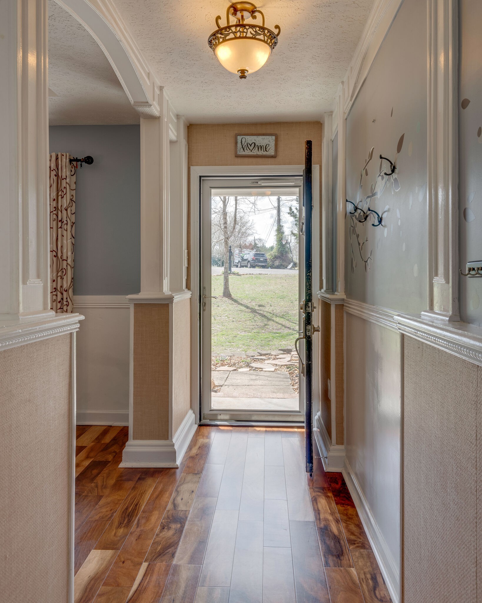 1015 Optimum Lane Springfield, TN 37172 - Photo 8 of 33 wooden floor in a gallery