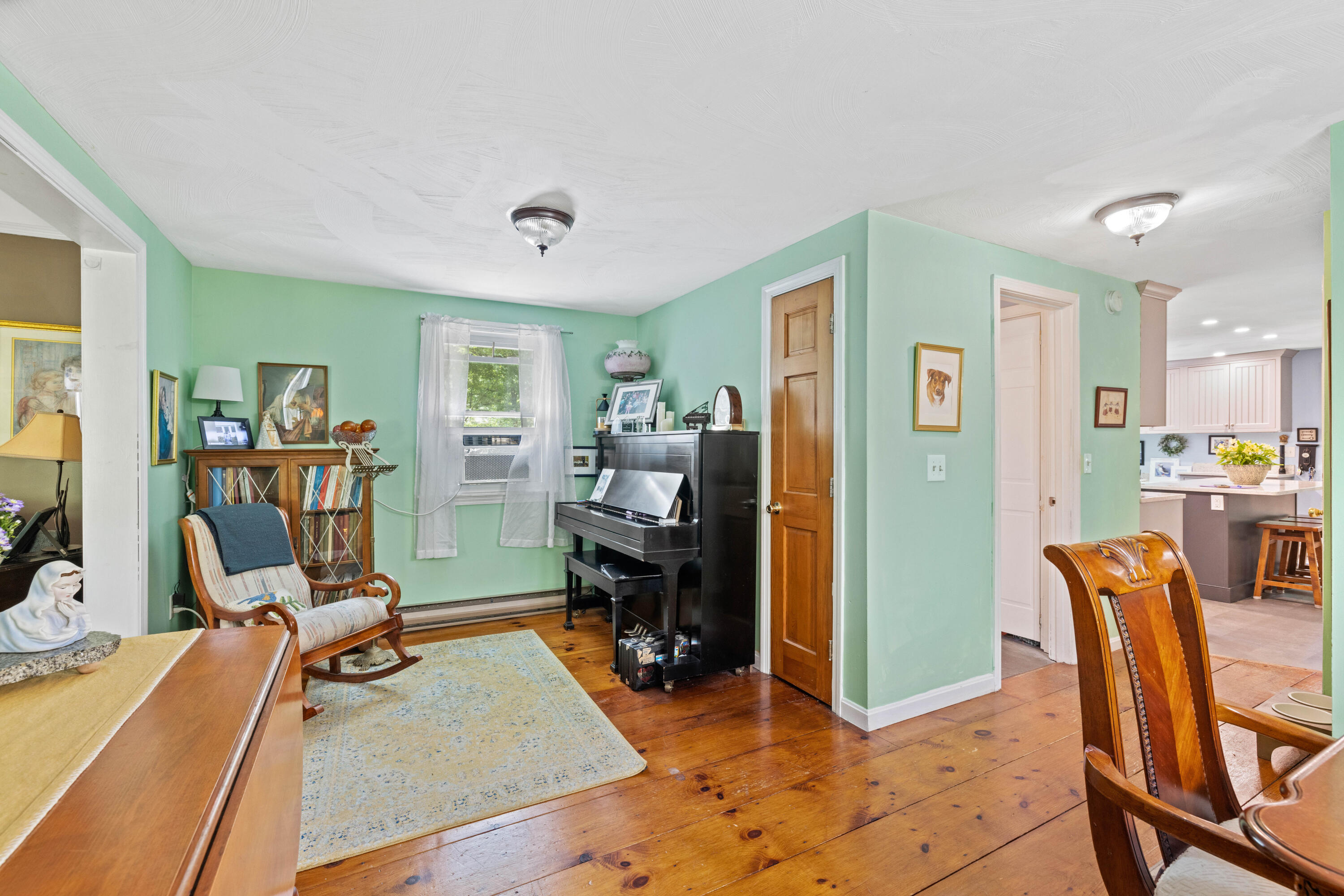 36 Middle Road Kennebunk, ME 04043 - Photo 19 of 41 1st floor