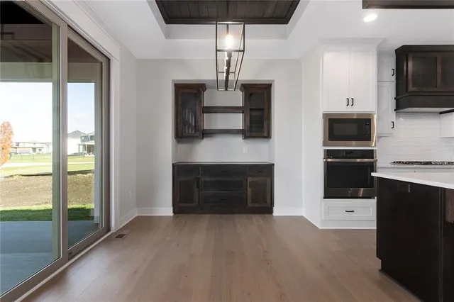 $650,550 | 13472 West 177th Street, Overland Park, KS 66013