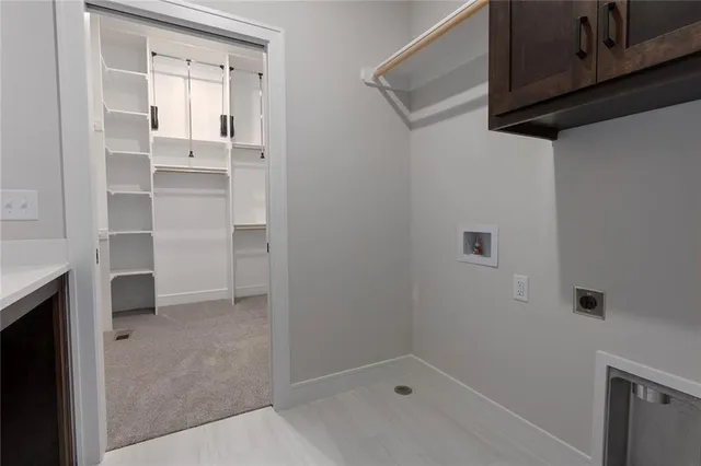 $650,550 | 13472 West 177th Street, Overland Park, KS 66013