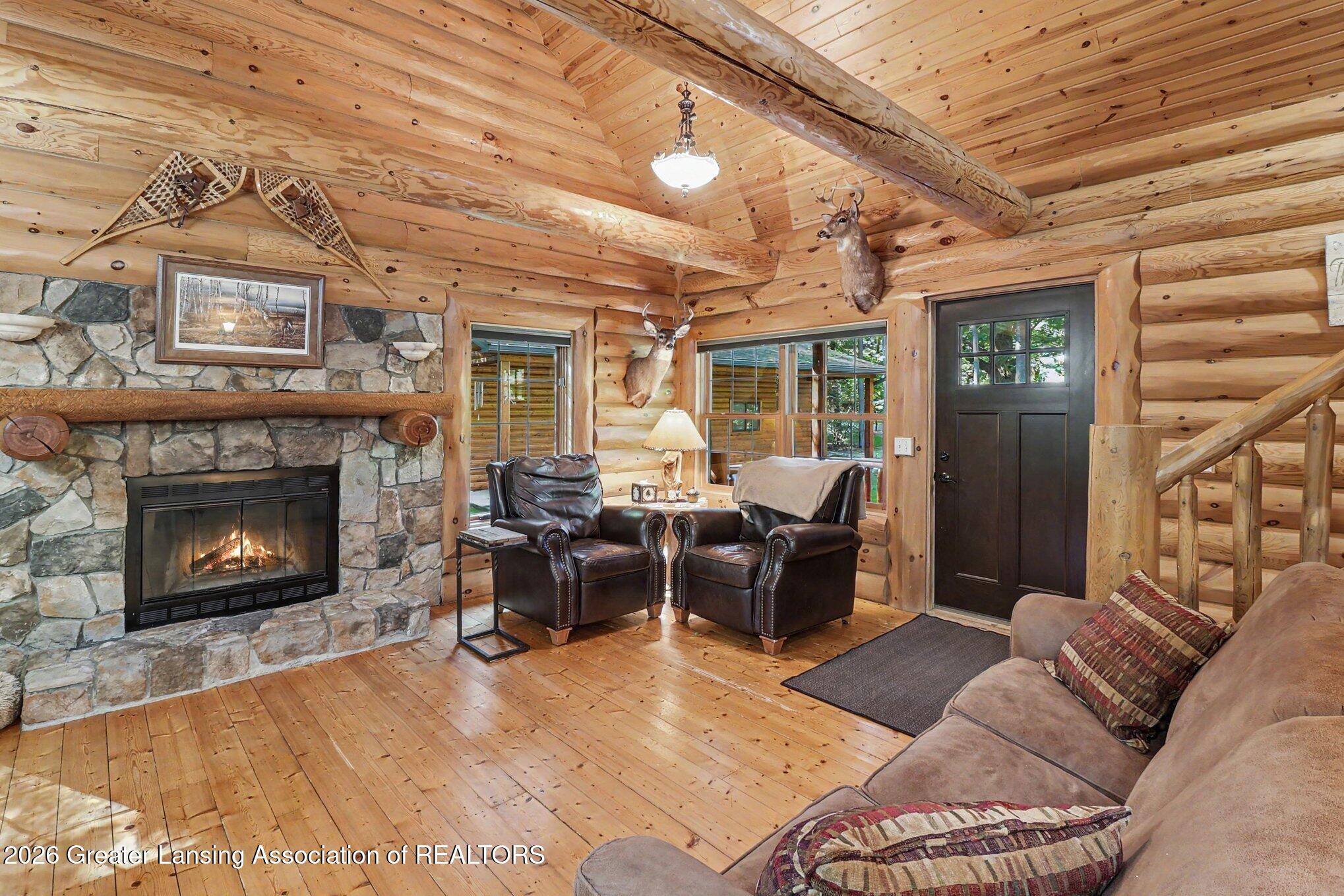 879 Walker Road Dansville, MI 48819 - Photo 3 of 29 003_file_7439