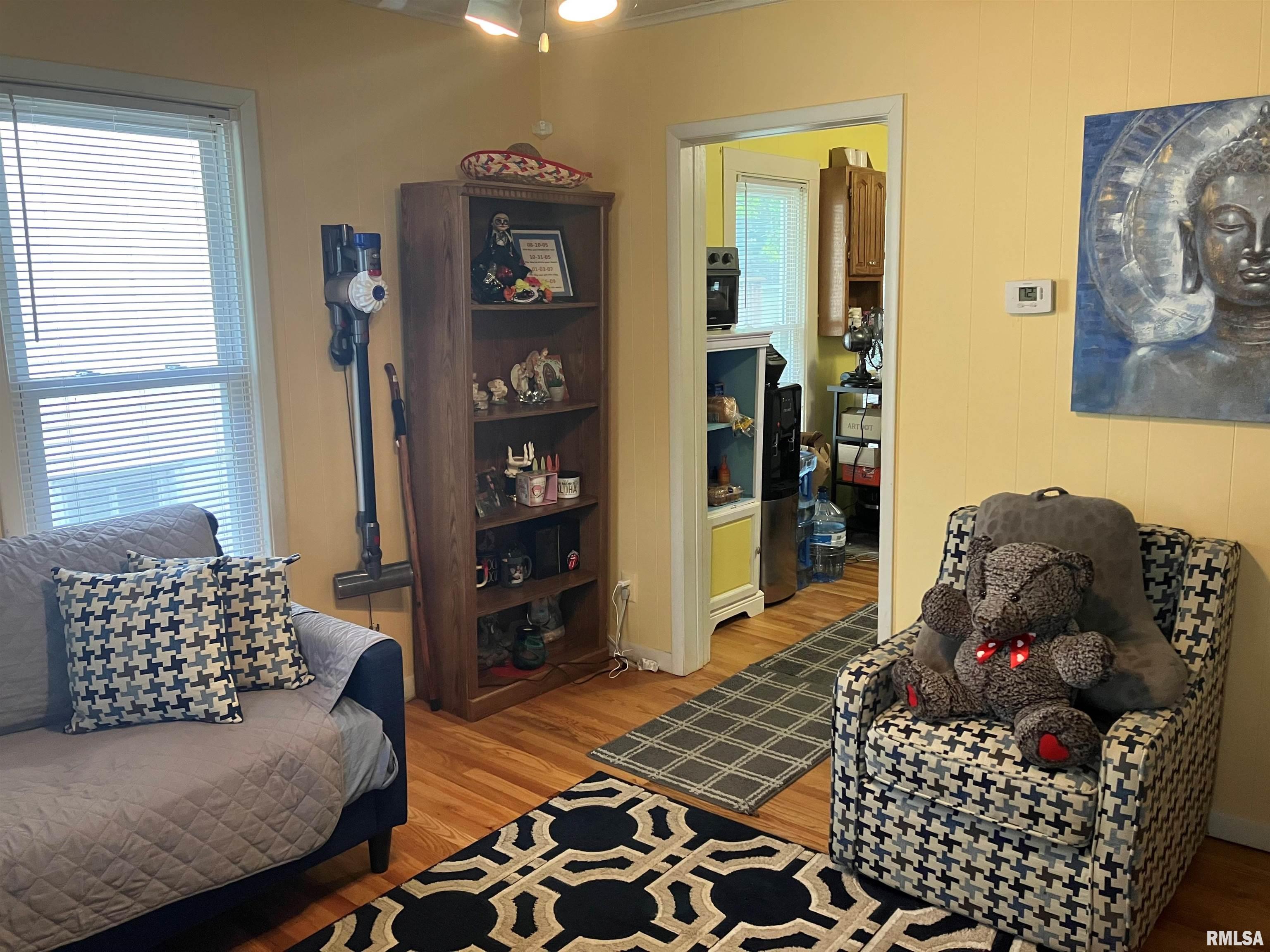 2336 Holmes Avenue Springfield, IL 62704 - Photo 2 of 12