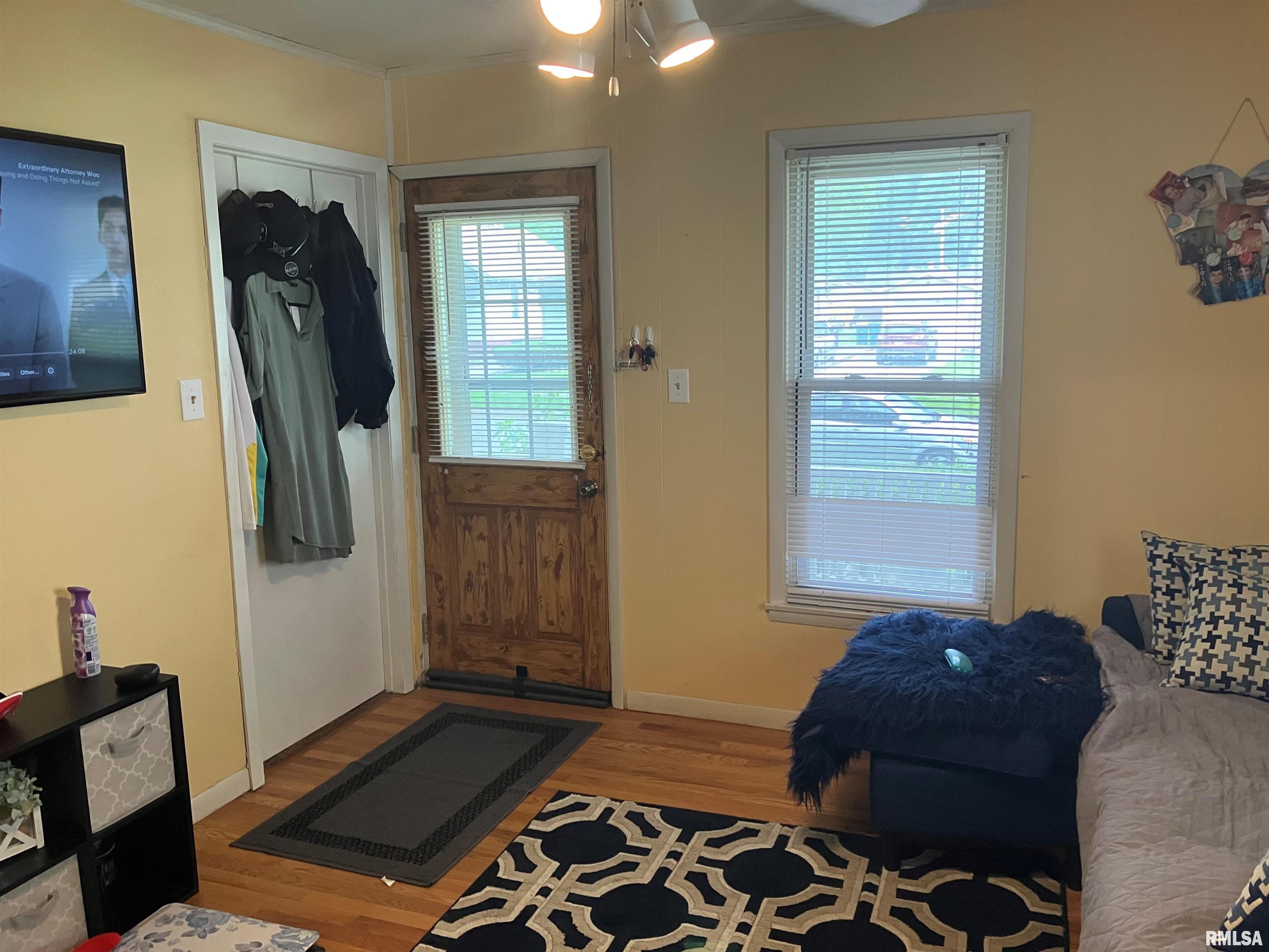 2336 Holmes Avenue Springfield, IL 62704 - Photo 3 of 12