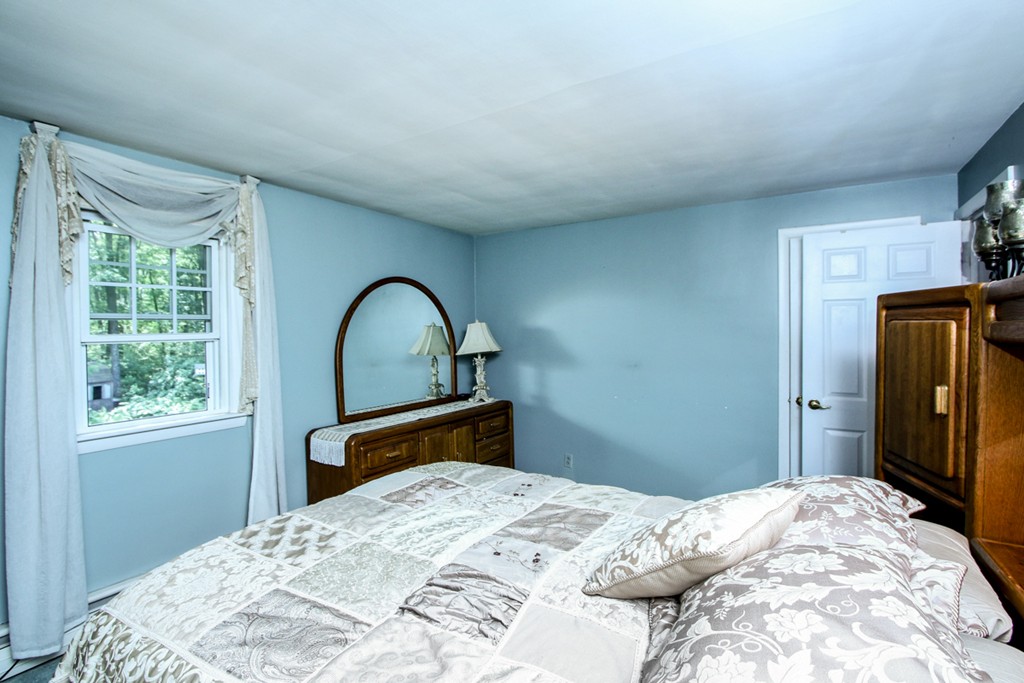 16 Chandler Road Burlington, MA 01803 - Photo 12 of 28 Gallery Image 12