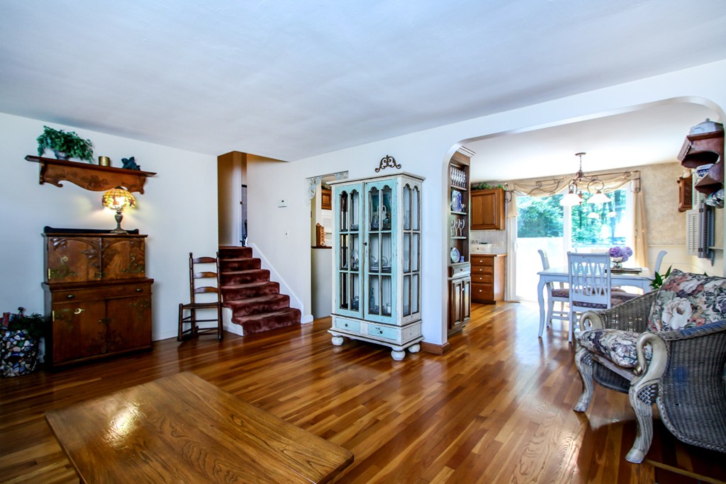 16 Chandler Road Burlington, MA 01803 - Photo 2 of 28 Gallery Image 2