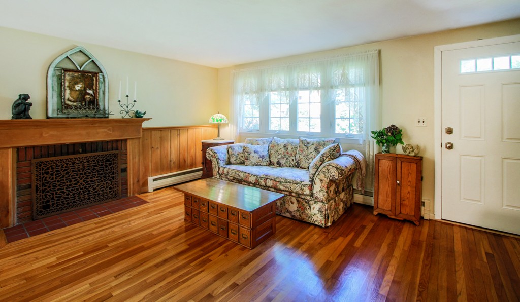 16 Chandler Road Burlington, MA 01803 - Photo 4 of 28 Gallery Image 4