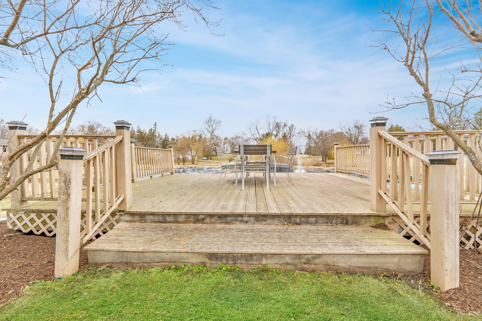 349 Haman Road Inverness, IL 60067 - Photo 33 of 36 a view of a yard with an trees