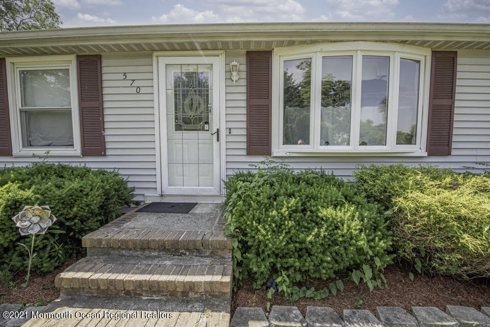 570 Eltone Road Jackson, NJ 08527 - Photo 2 of 26 unnamed (23)