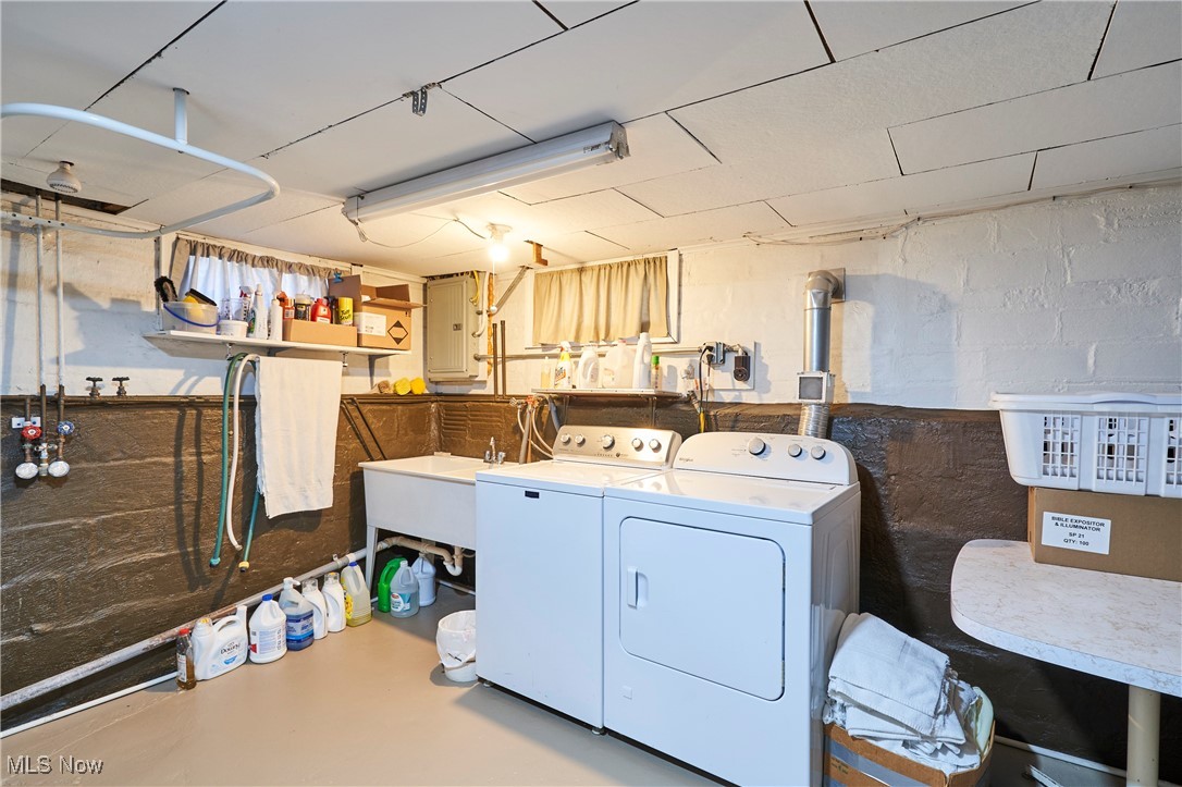 4699 Burleigh Road Cleveland, OH 44125 - Photo 21 of 26 Gallery Image 21