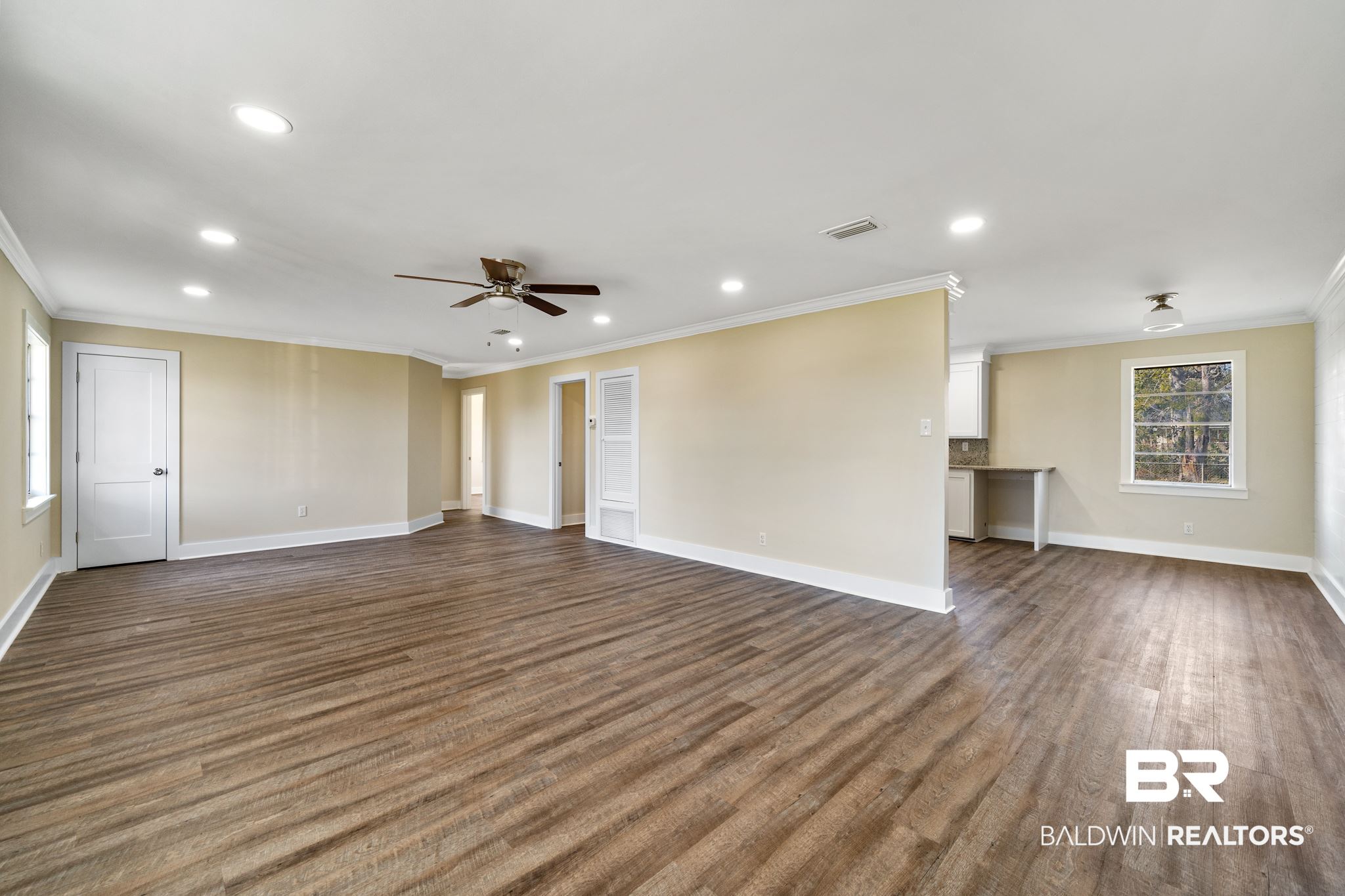 613 East Myrtle Avenue Foley, AL 36535 - Photo 5 of 17