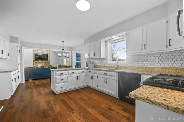 $619,900 | 602 Highbury Lane, Geneva, IL 60134