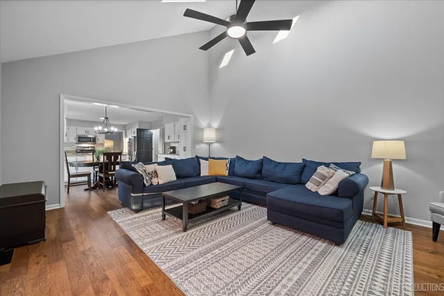 $619,900 | 602 Highbury Lane, Geneva, IL 60134