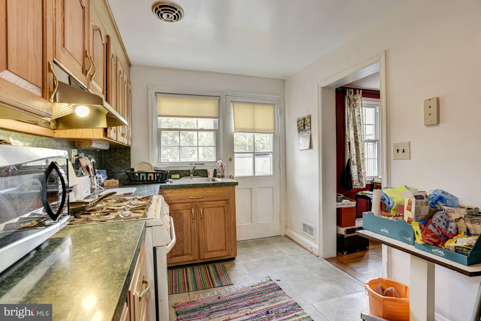 8436 Pleasant Plains Road Baltimore, MD 21286 - Photo 11 of 25 Kitchen
