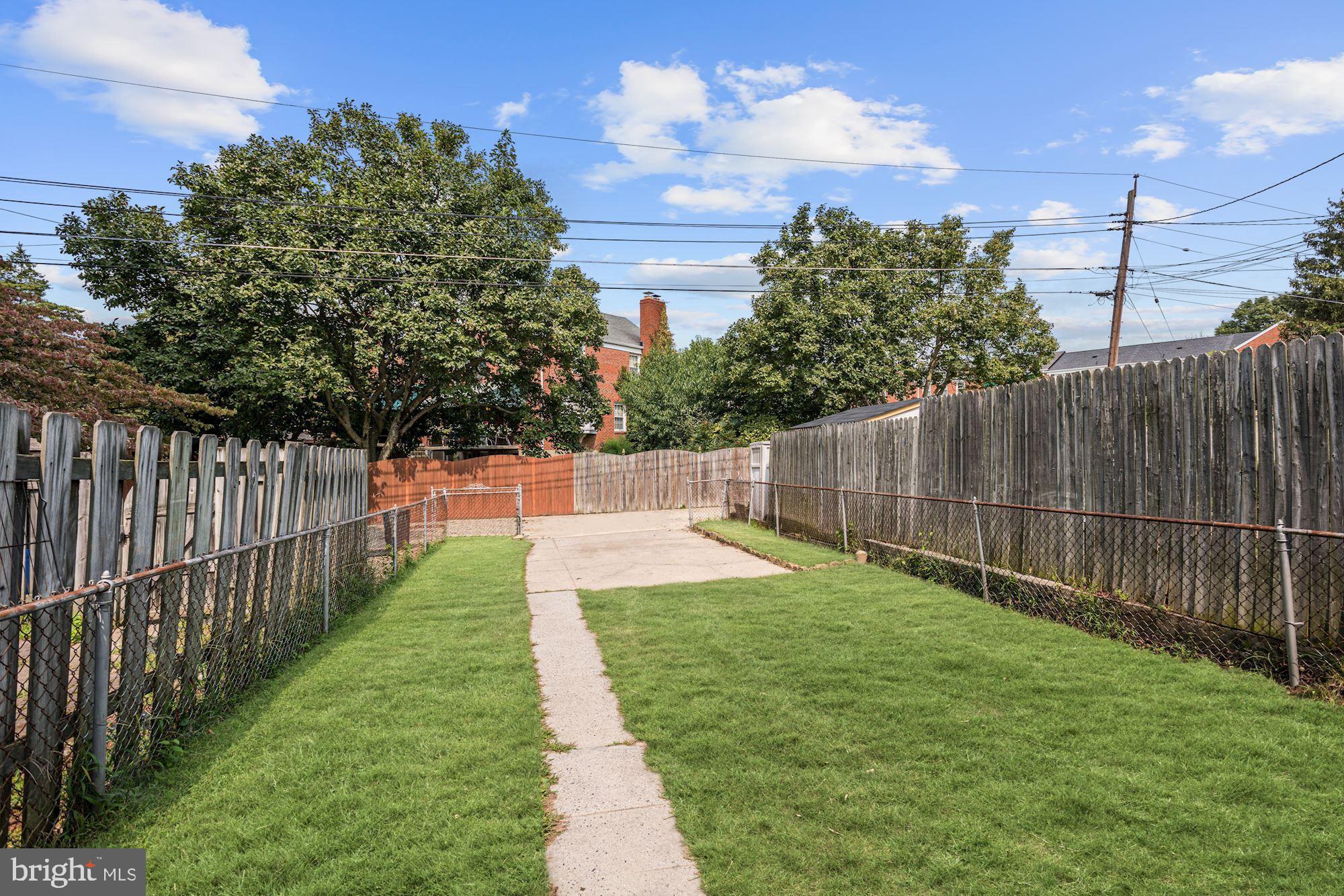 8436 Pleasant Plains Road Baltimore, MD 21286 - Photo 20 of 25 Fenced Yard