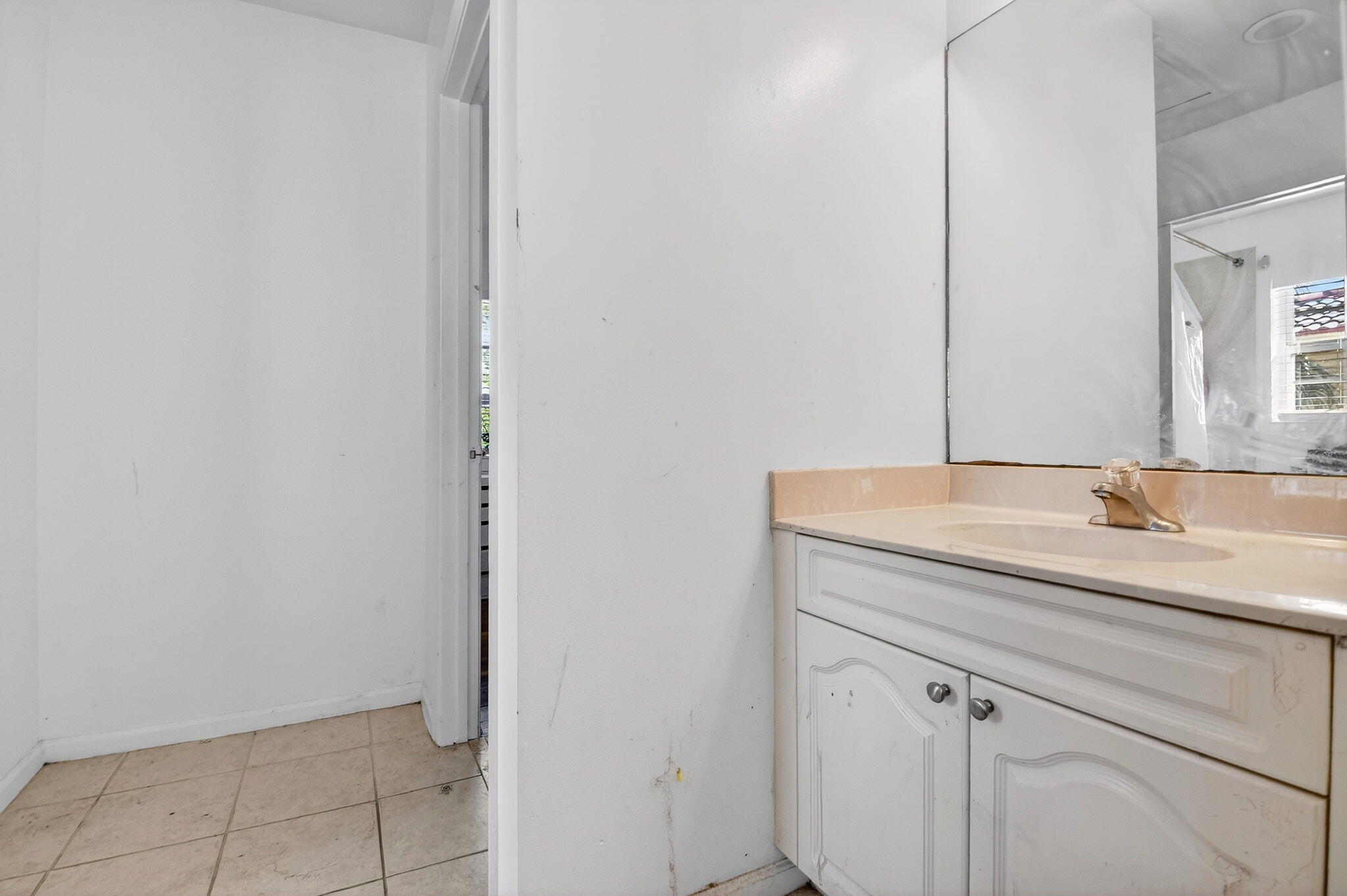 6713 Eagle Ridge Drive Greenacres, FL 33413 - Photo 18 of 31 29-web-or-mls-DSC_9592