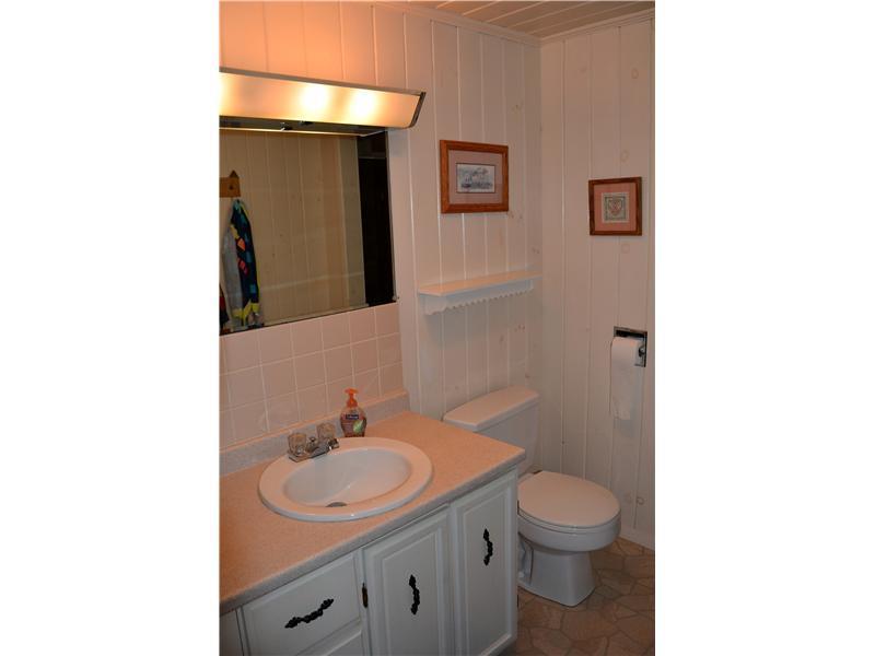 8 Evergreen Road Gray, ME 04071 - Photo 16 of 28 Bathroom.