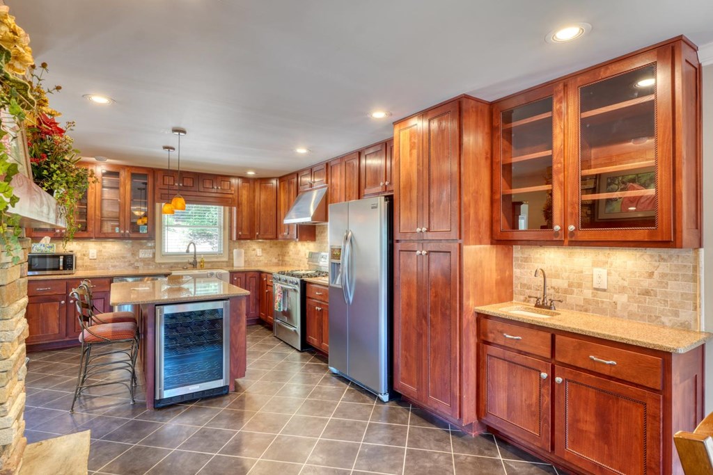 276 Lancelot Loop Clayton, GA 30525 - Photo 4 of 58