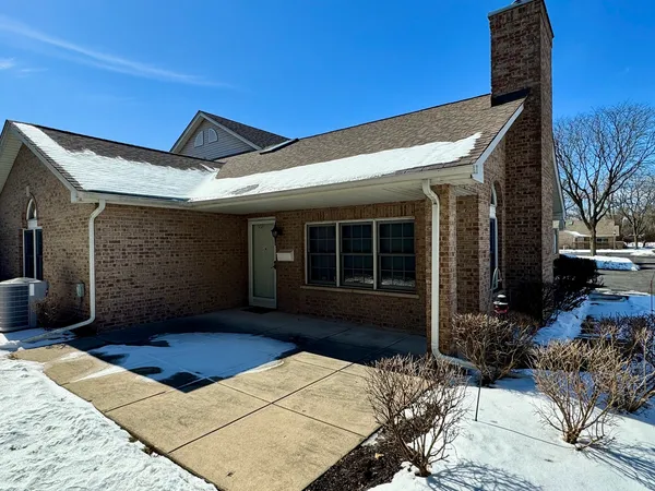 $2,750 | 403 Feldner Court, Palos Heights, IL 60463