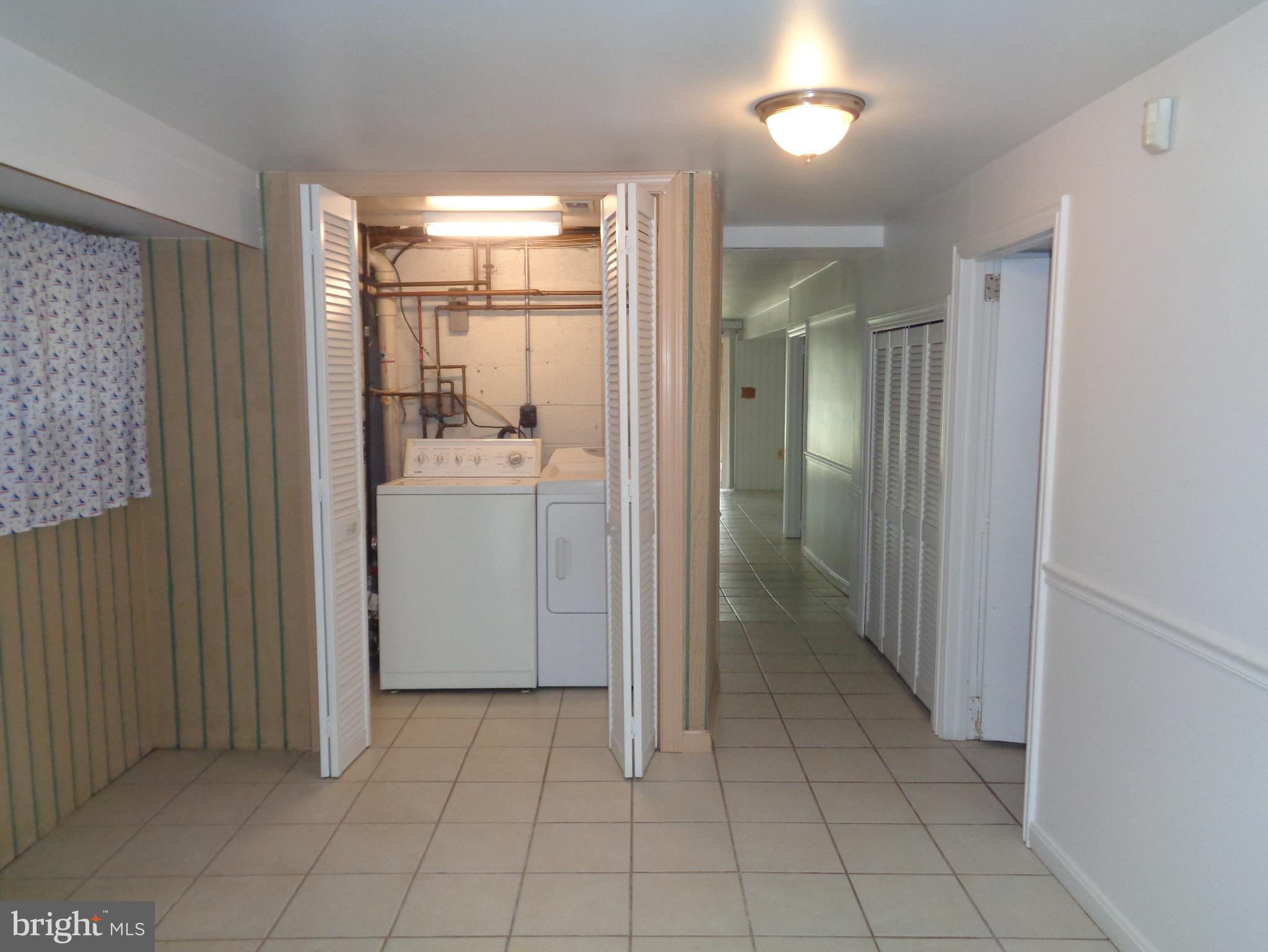 3721 Clarks Point Road Baltimore, MD 21220 - Photo 23 of 38 Lower level Laundry