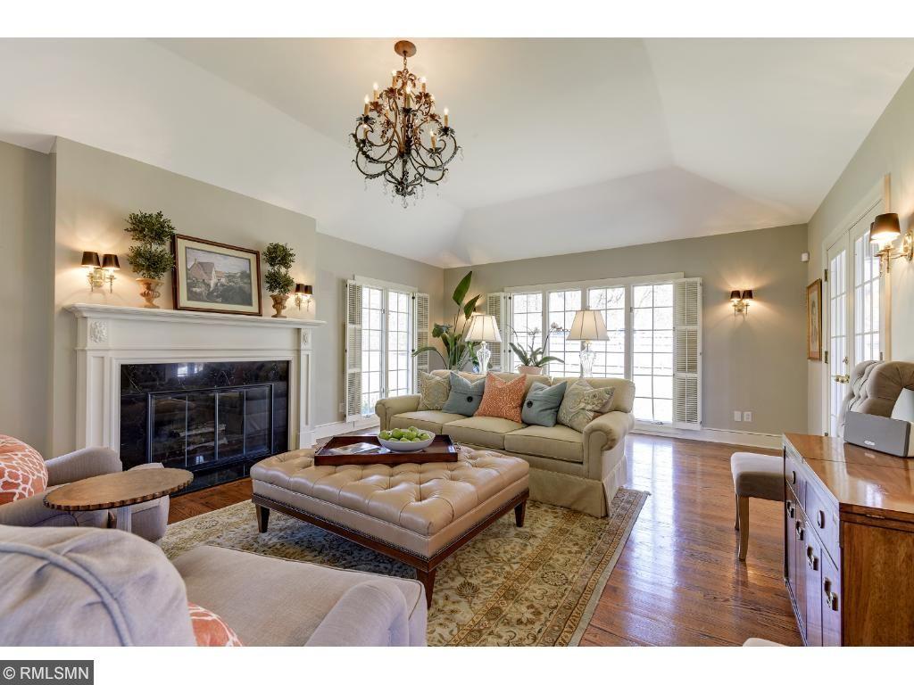 1110 Ferndale Road North Minneapolis, MN 55447 - Photo 4 of 24 Gallery Image 4