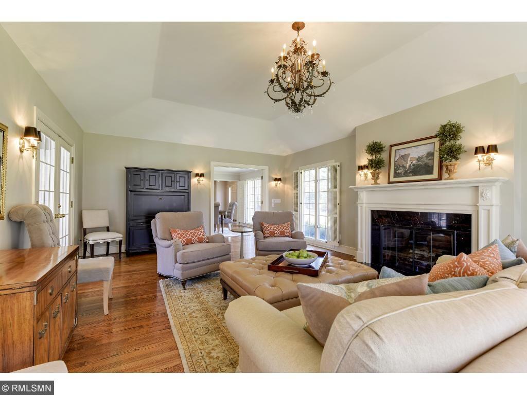 1110 Ferndale Road North Minneapolis, MN 55447 - Photo 5 of 24 Gallery Image 5