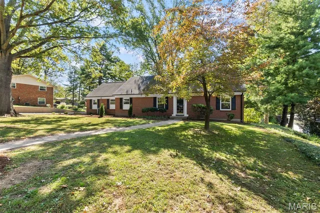 $375,000 | 2323 Brookwood Drive, Cape Girardeau, MO 63701