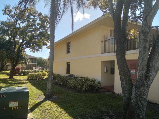905 Southridge Road, Unit 101B Delray Beach, FL 33444 - Photo 3 of 10 -4022387804667592766