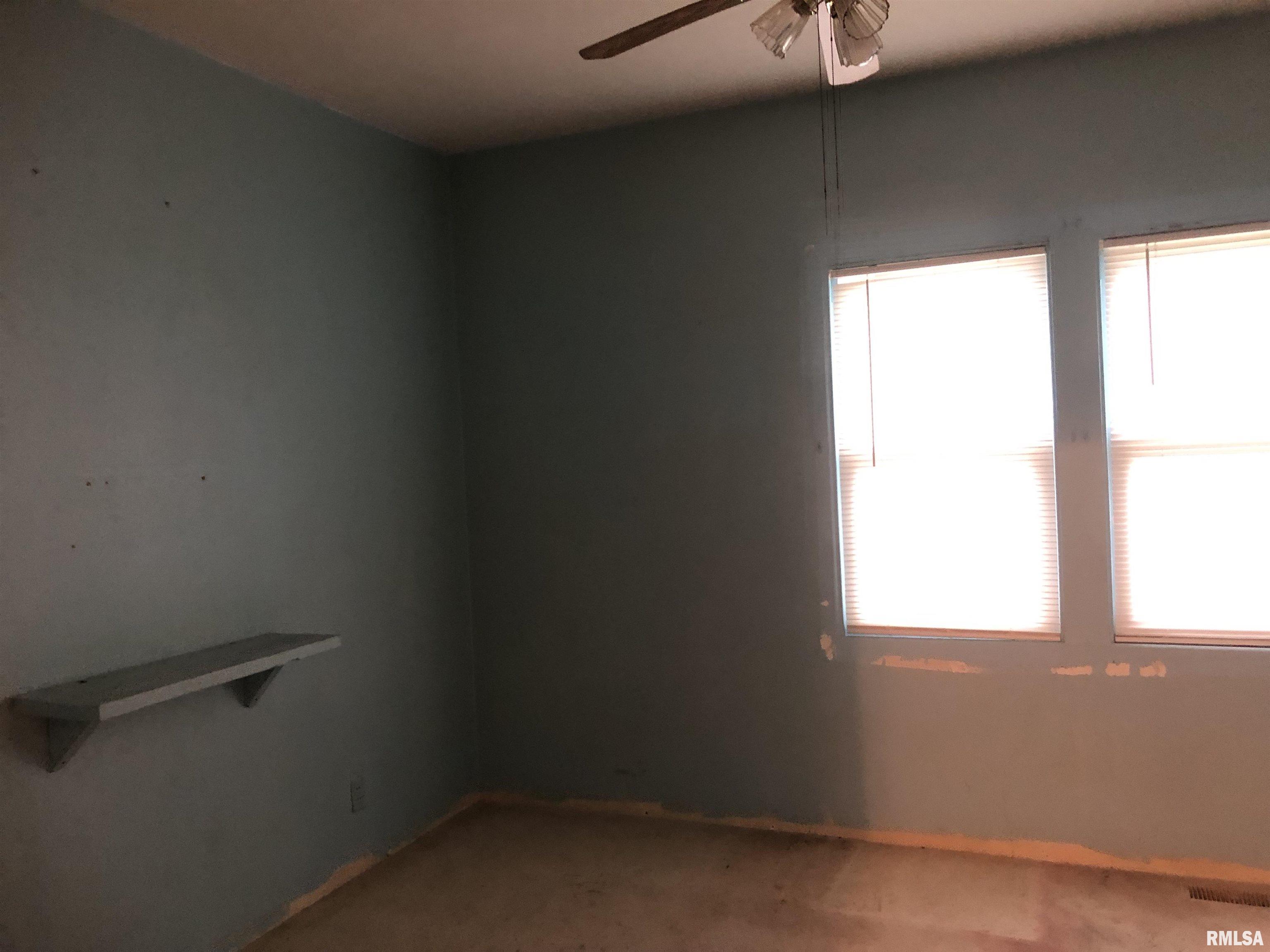 1805 East Keys Avenue Springfield, IL 62702 - Photo 14 of 34