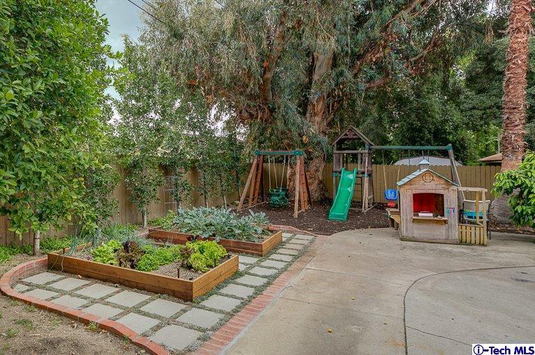 1320 North Arroyo Boulevard Pasadena, CA 91103 - Photo 37 of 39 Additional Photo