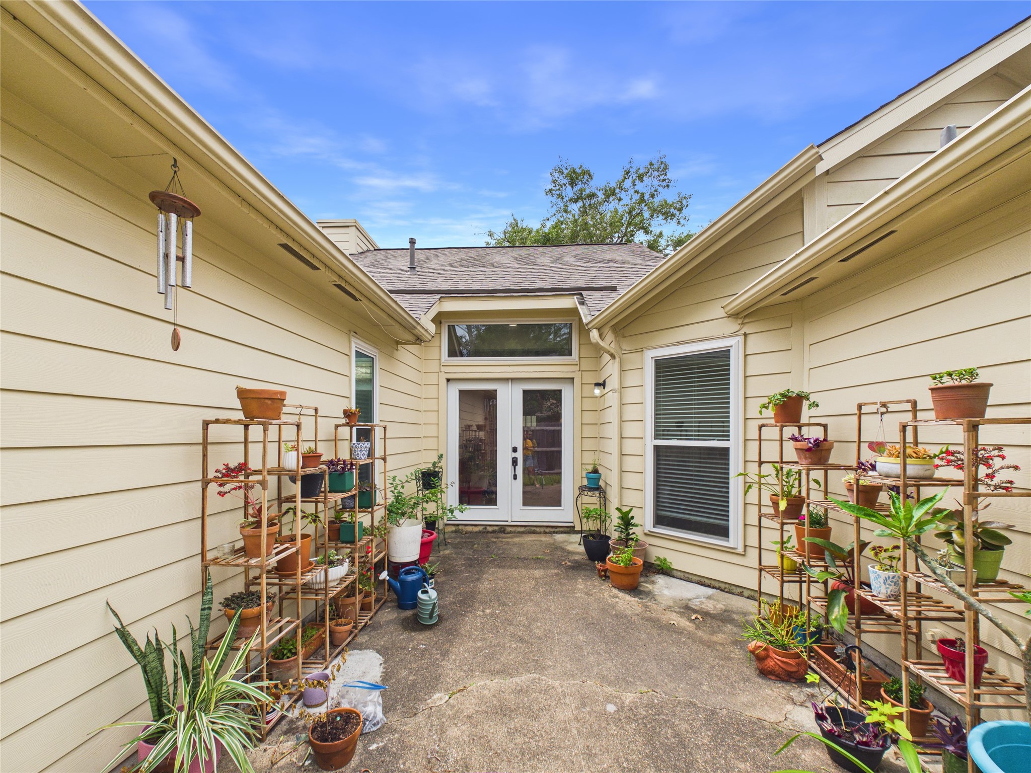 1210 Berkeley Lake Lane Houston, TX 77062 - Photo 20 of 21 Back Patio