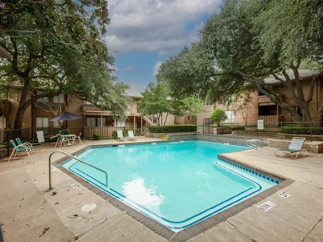 $1,975 | 10530 Stone Canyon Road, Unit 208, Dallas, TX 75230
