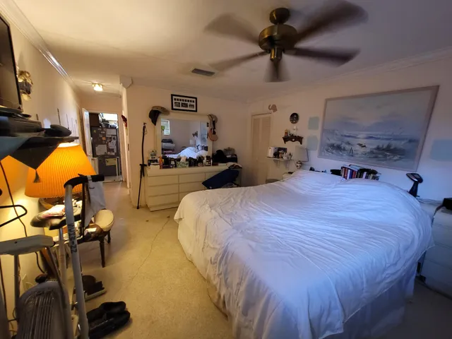 a bed room with a bed