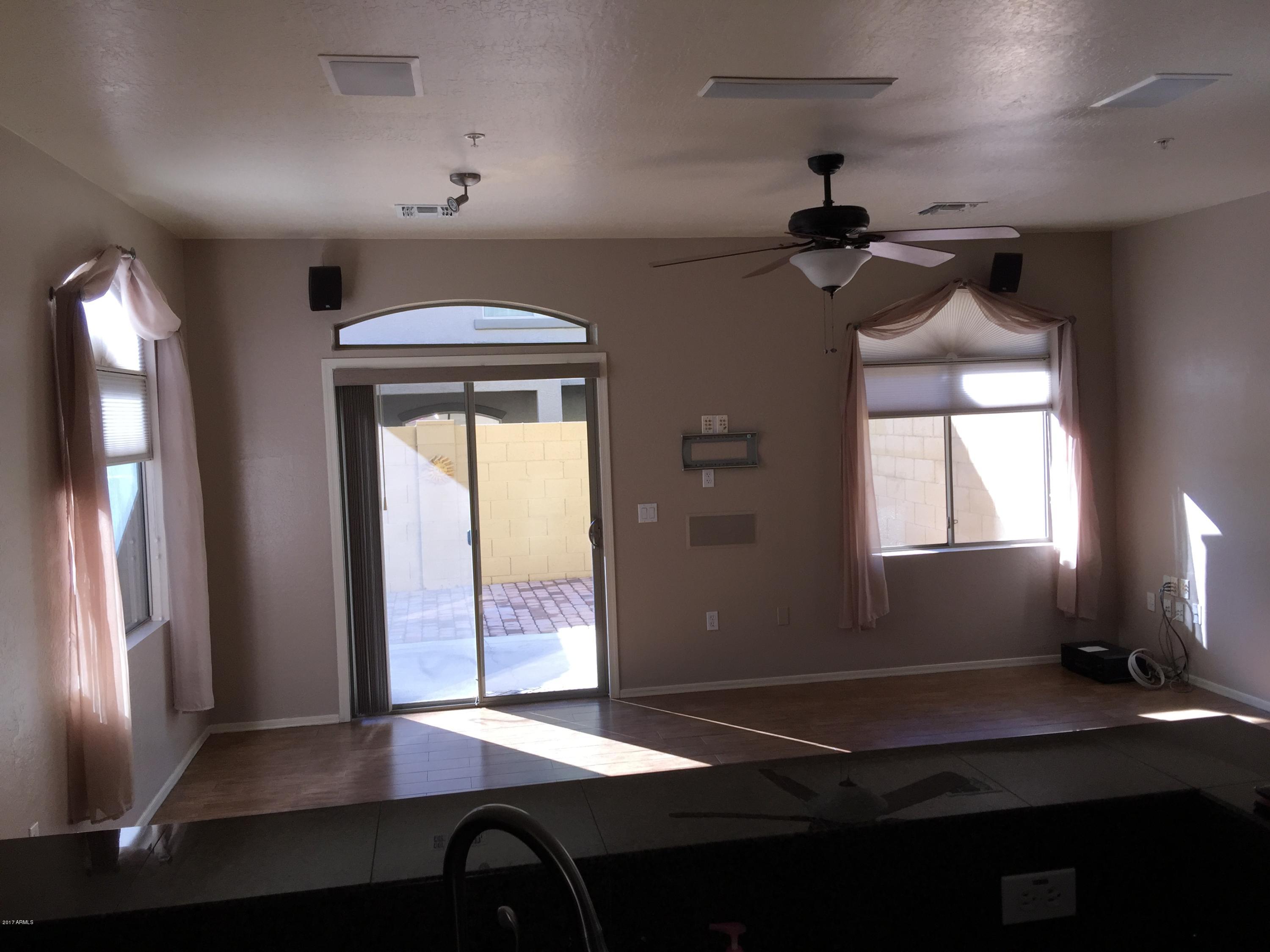 2150 East Bell Road, Unit 1105 Phoenix, AZ 85022 - Photo 4 of 30 IMG_2451
