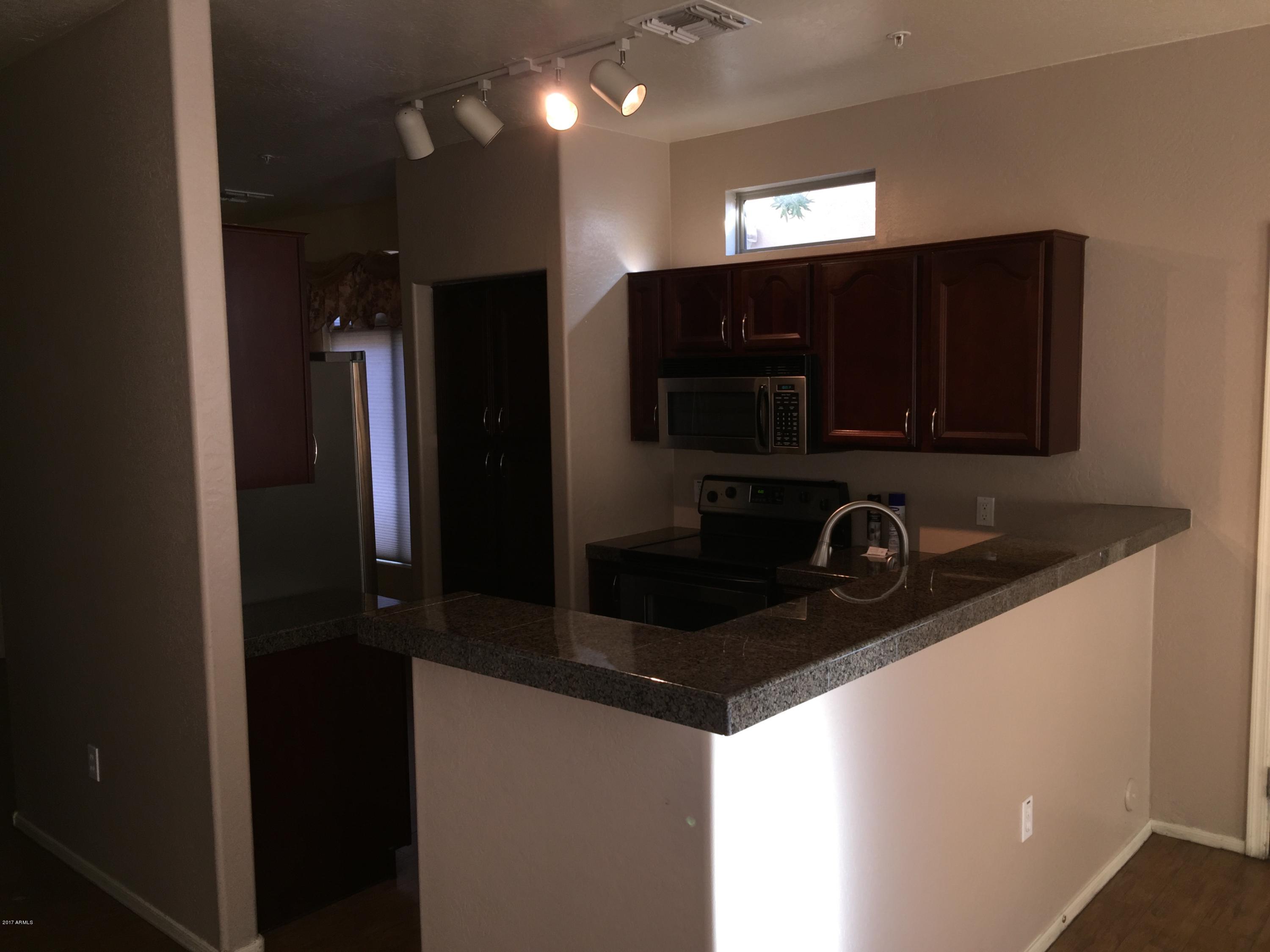 2150 East Bell Road, Unit 1105 Phoenix, AZ 85022 - Photo 5 of 30 IMG_2455