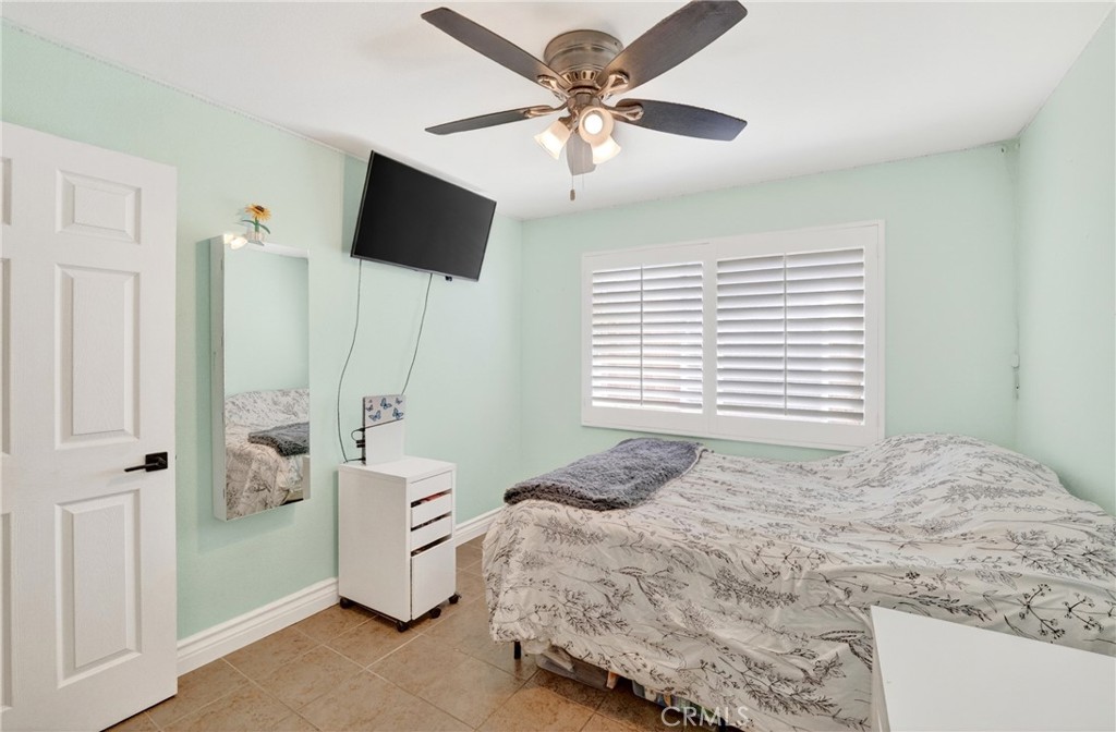 2501 East Avenue R4 Palmdale, CA 93550 - Photo 32 of 40