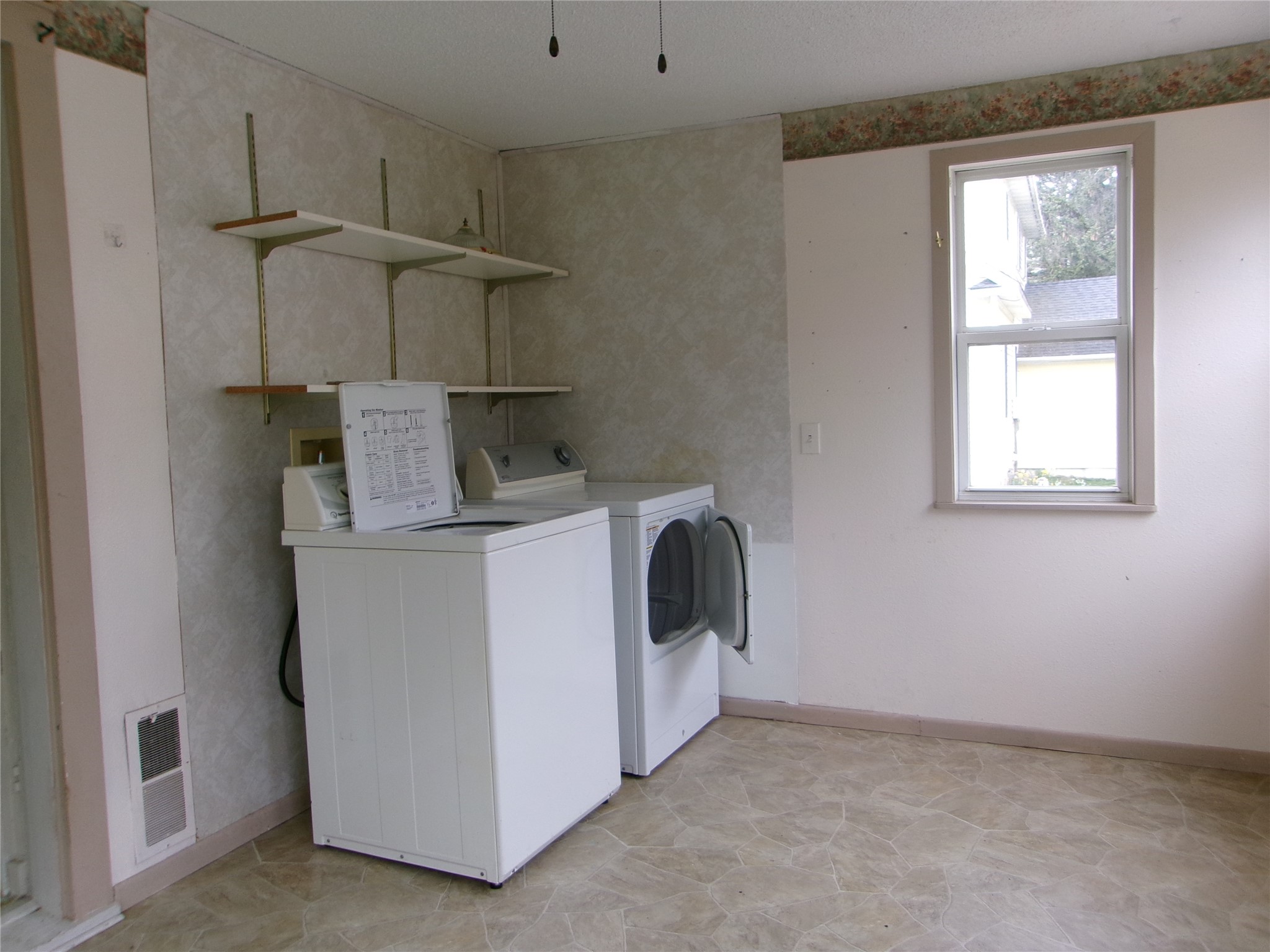 420 Schofield Street Chetek, WI 54728 - Photo 8 of 15 laundry room
