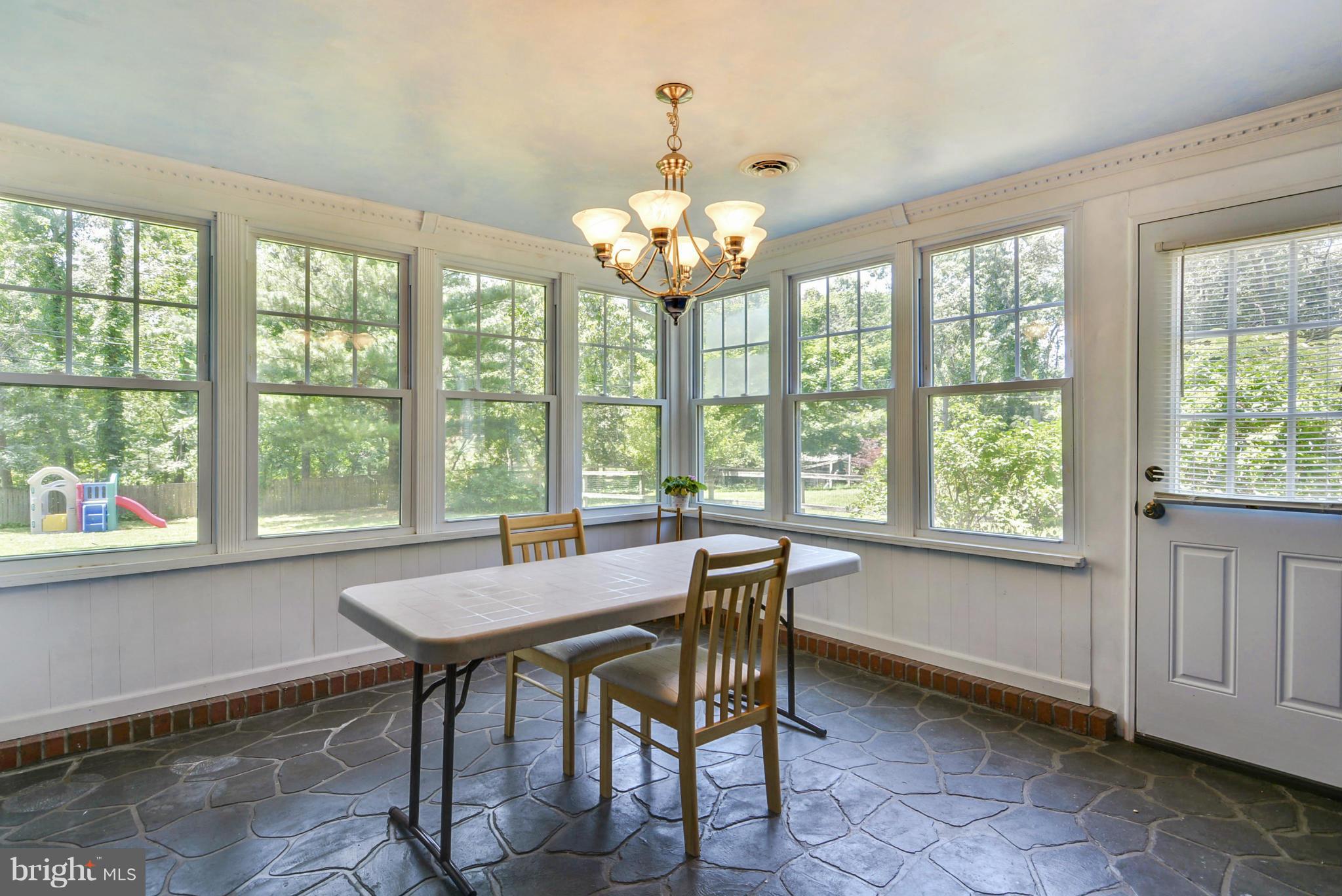 192 Sillery Bay Road Pasadena, MD 21122 - Photo 13 of 27 Dining Room