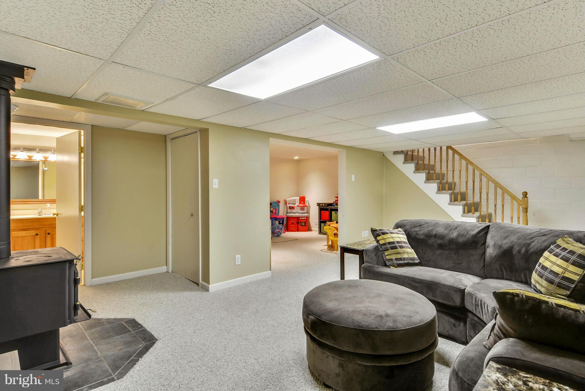 192 Sillery Bay Road Pasadena, MD 21122 - Photo 24 of 27 Family Room