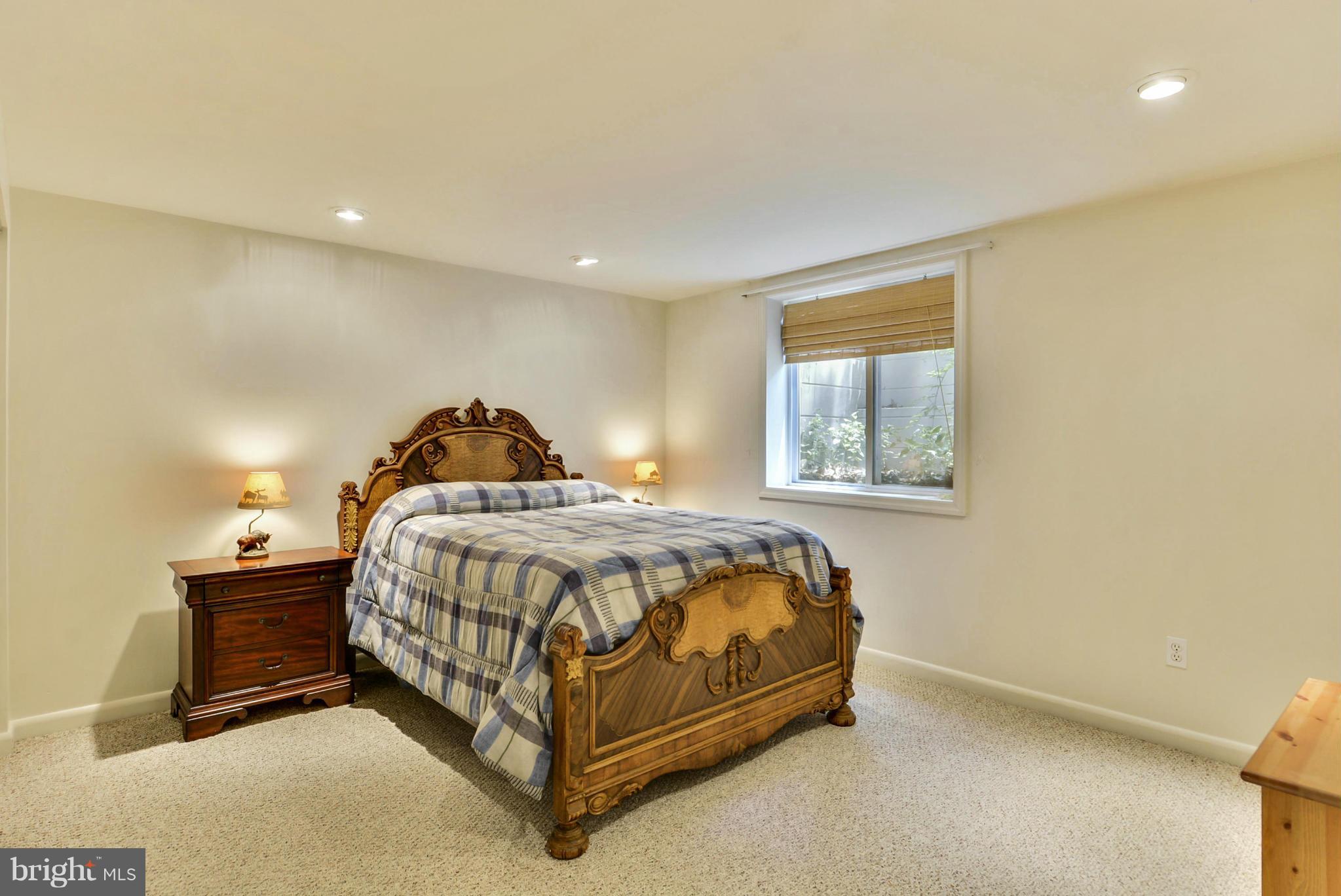 192 Sillery Bay Road Pasadena, MD 21122 - Photo 25 of 27 Bedroom
