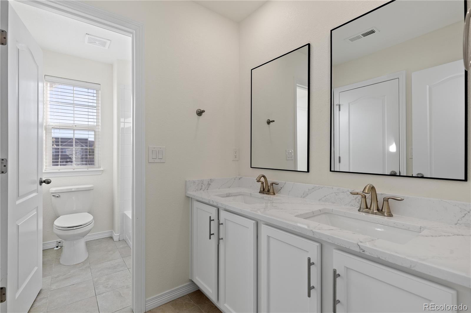 205 Green Valley Circle Castle Pines, CO 80108 - Photo 16 of 42