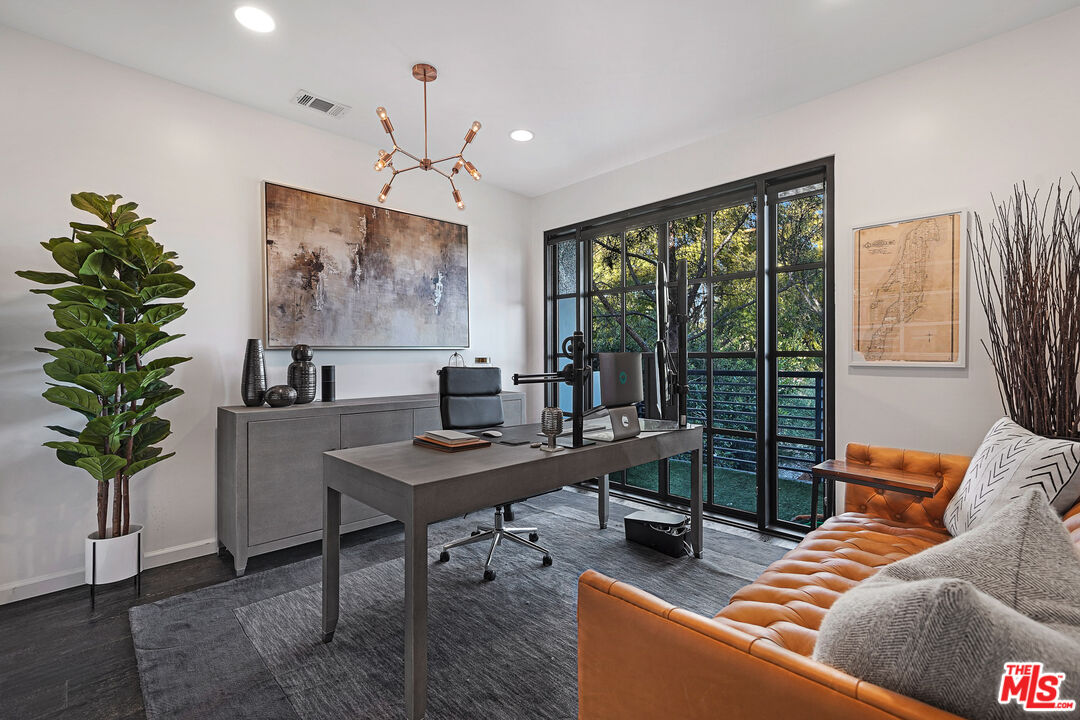 3159 Thatcher Avenue Marina del Rey, CA 90292 - Photo 15 of 29