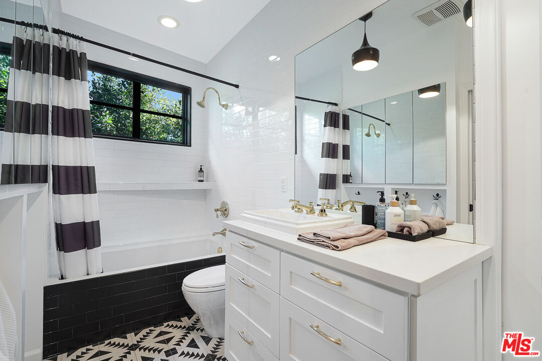 3159 Thatcher Avenue Marina del Rey, CA 90292 - Photo 24 of 29