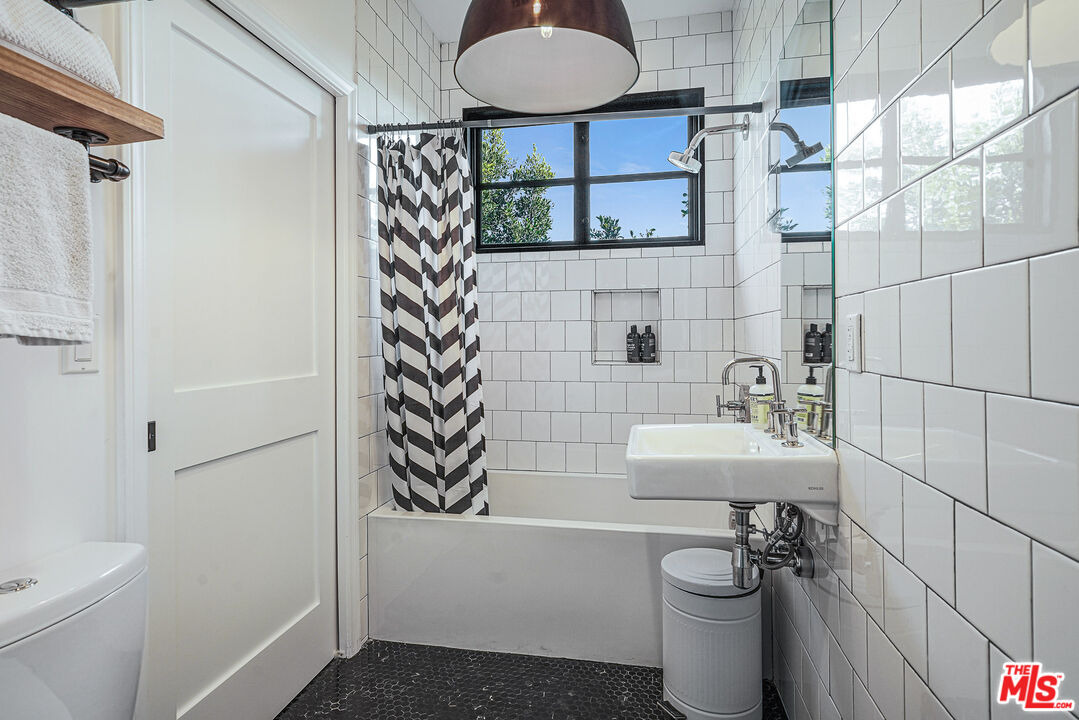 3159 Thatcher Avenue Marina del Rey, CA 90292 - Photo 25 of 29