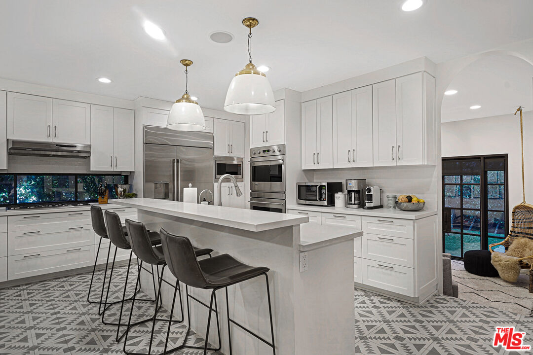 3159 Thatcher Avenue Marina del Rey, CA 90292 - Photo 5 of 29