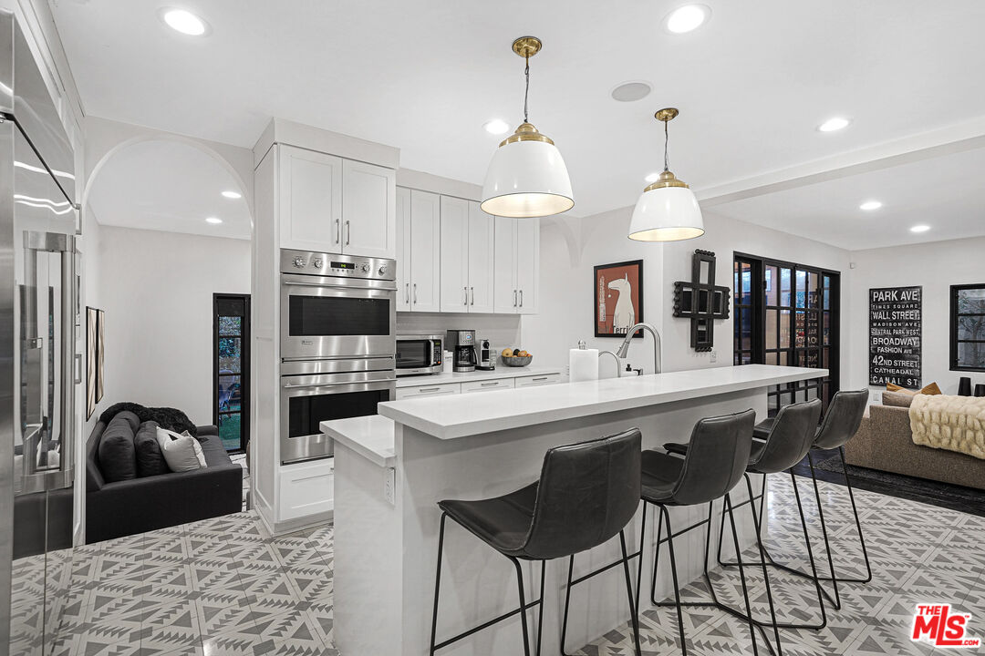 3159 Thatcher Avenue Marina del Rey, CA 90292 - Photo 6 of 29