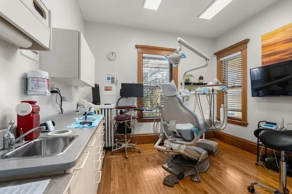 $1,600,000 | 826 Broadway, Everett, MA 02149