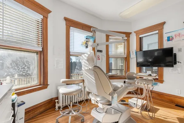 $1,600,000 | 826 Broadway, Everett, MA 02149