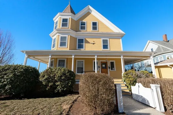 $1,600,000 | 826 Broadway, Everett, MA 02149